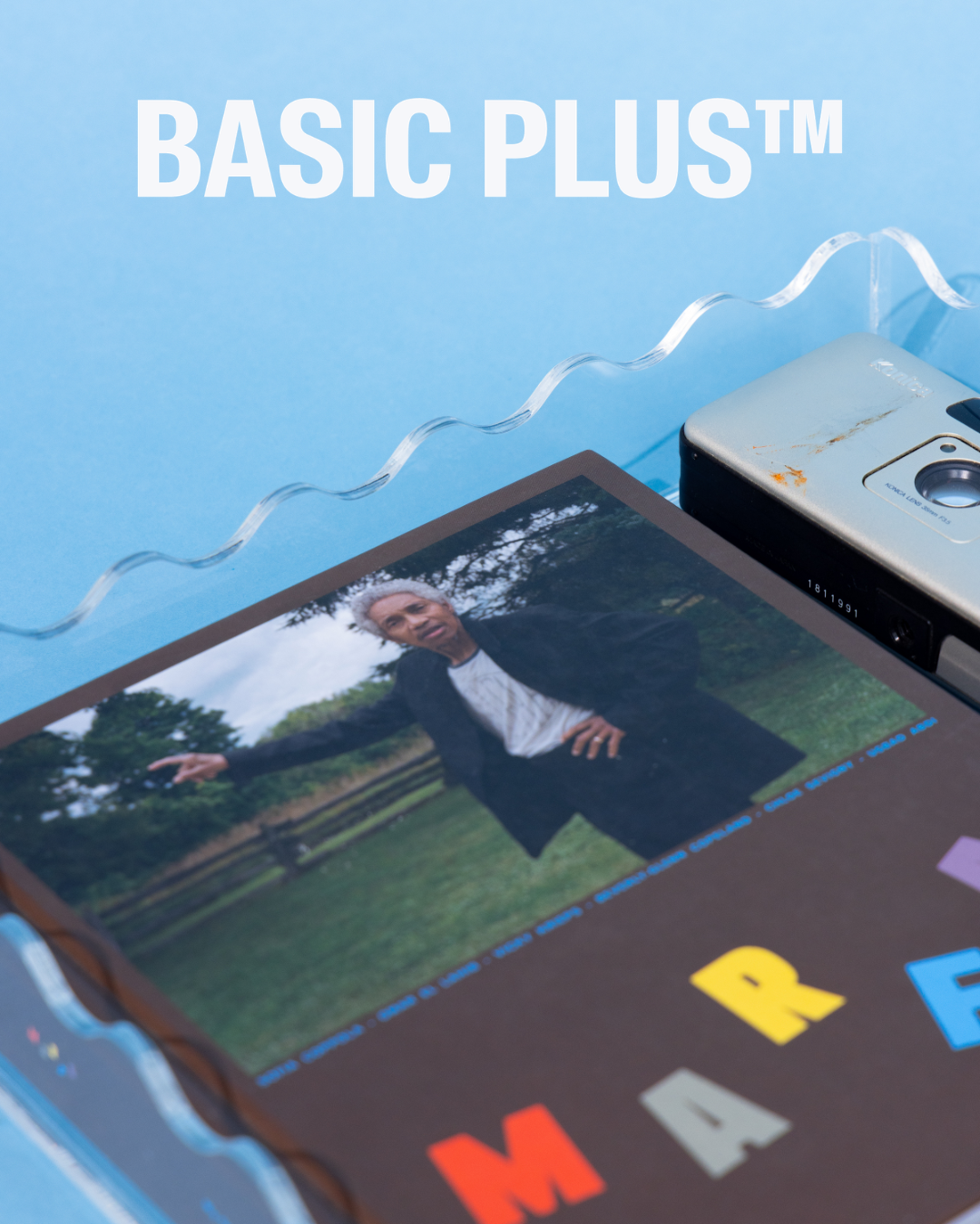 Scalloped Edge Clear Acrylic Square Tray